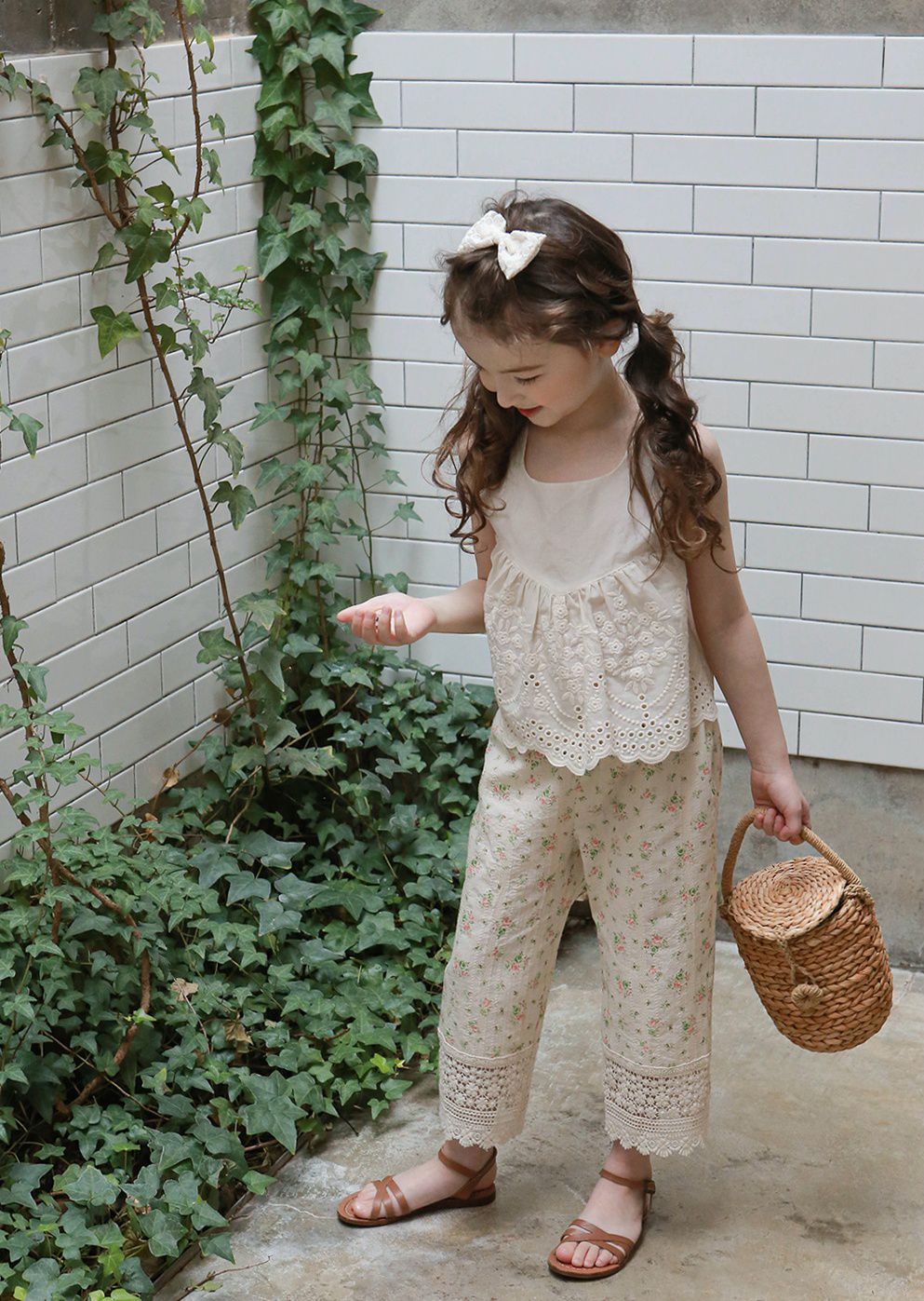 韓國 PuellaFLO - 蕾絲刺繡花朵蝴蝶結髮飾/髮夾-米白