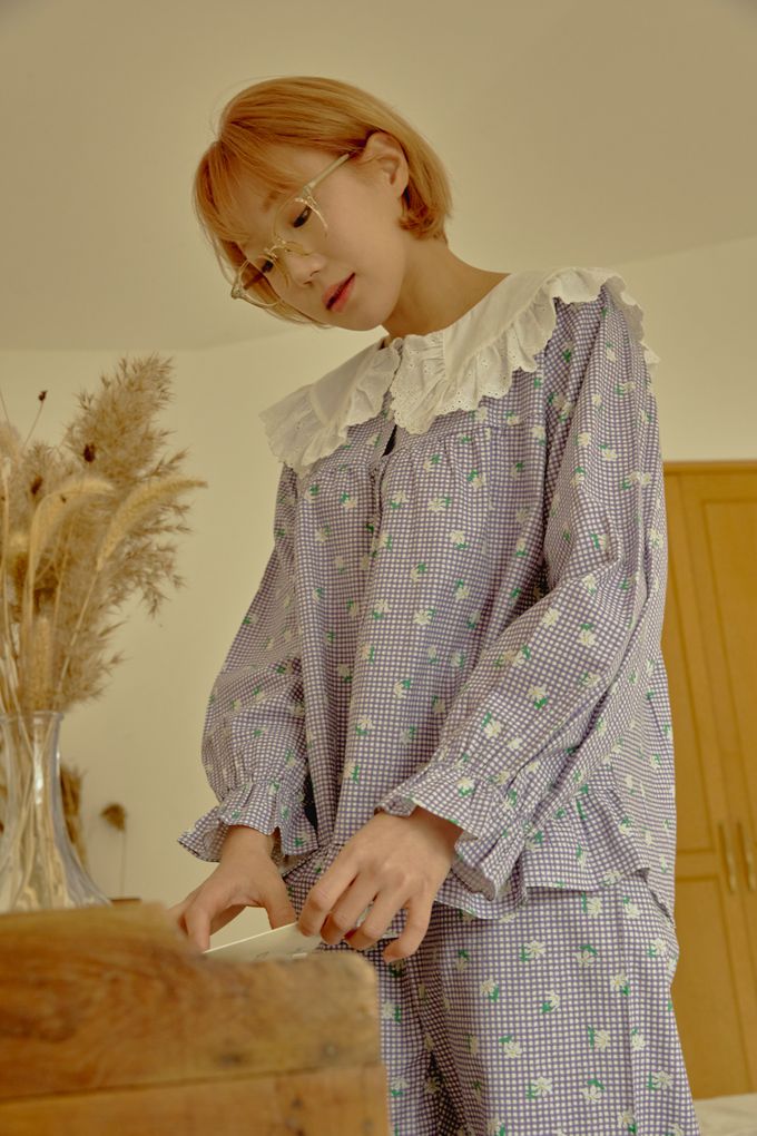 韓國 ULLALA - 細格花布裝飾長袖睡衣套裝-(兩件式)-紫 (FREE)