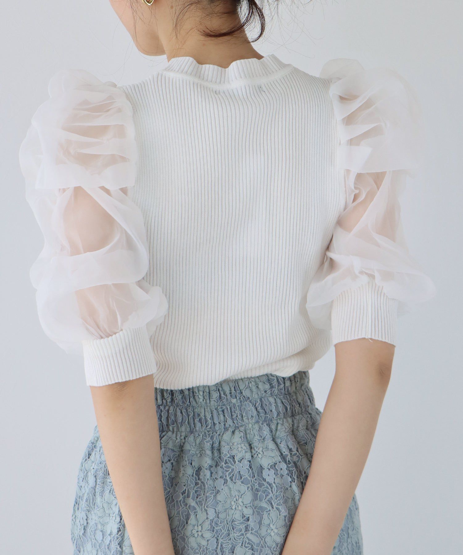 日本 BLUE EAST - 夢幻薄紗拼接五分袖上衣-黑x黑