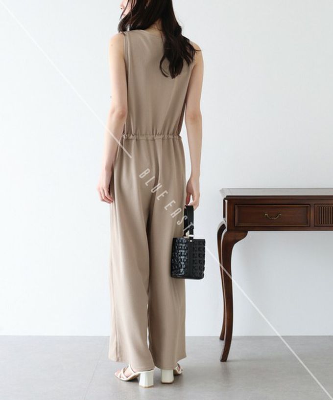 日本 BLUE EAST - 韓國製 簡潔迷人V領無袖連身褲-卡其