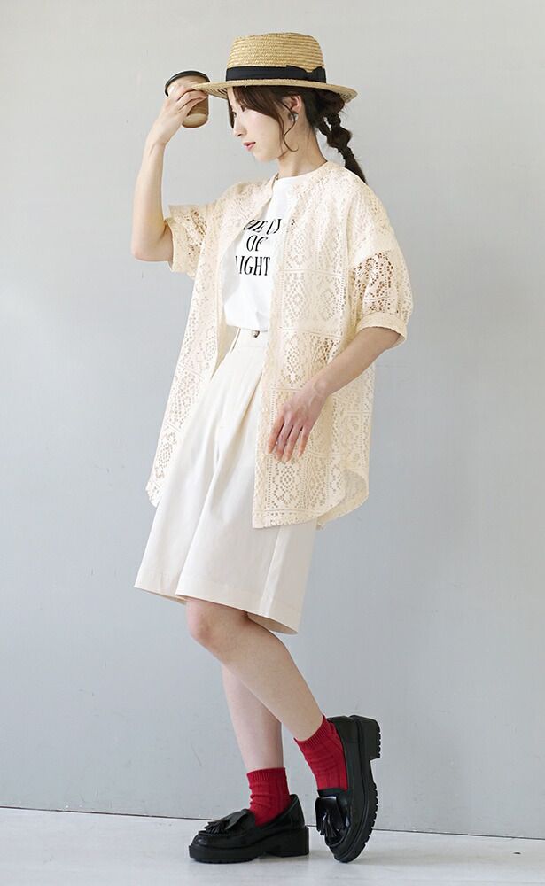 日本 zootie - 透明感雕花蕾絲泡泡袖襯衫-米杏