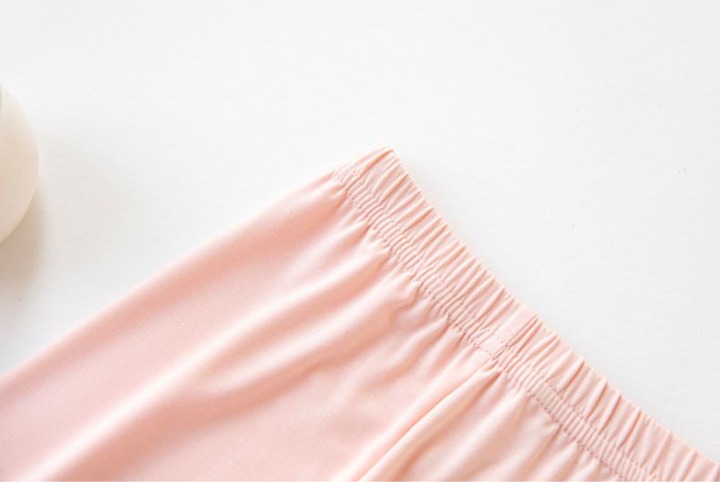 FANMOU - 莫代爾透氣七分內搭褲-甜美花朵-灰色-滾邊顏色隨機