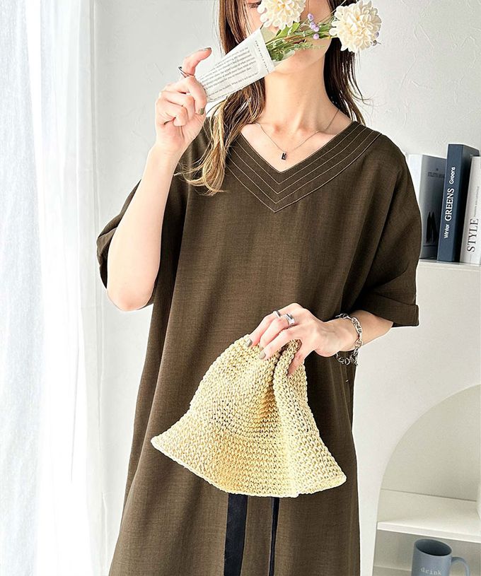 日本 Classical Elf - 顯瘦線條V領傘狀五分袖洋裝-海軍藍