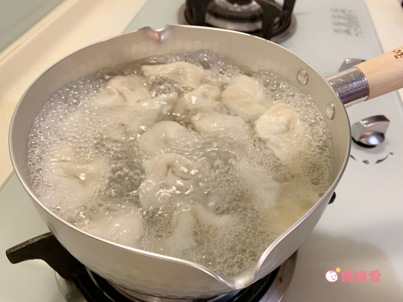 無塗層導熱快！日本製 輕量不銹鋼雪平鍋