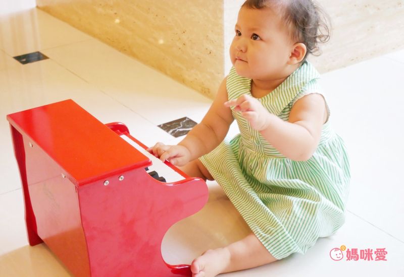 荷蘭 New Classic Toys - 幼兒18鍵鋼琴玩具-純淨白