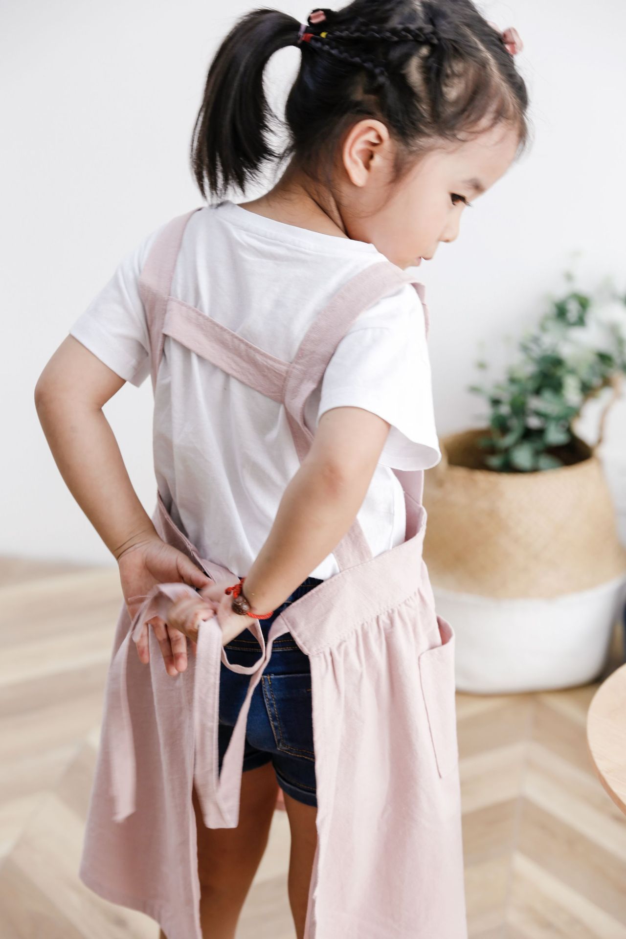 北歐文藝棉麻百褶圍裙-成人款-燕麥色