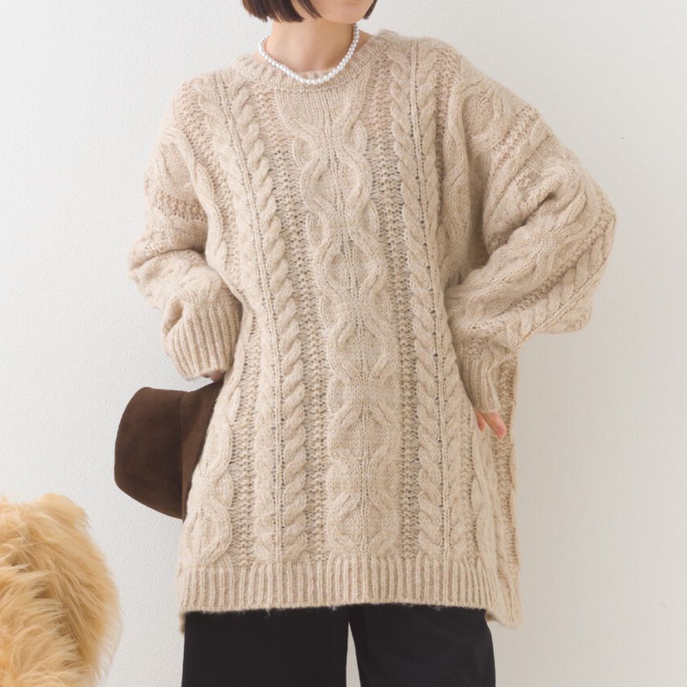 季節感麻花編蓬鬆感針織上衣-淺卡其