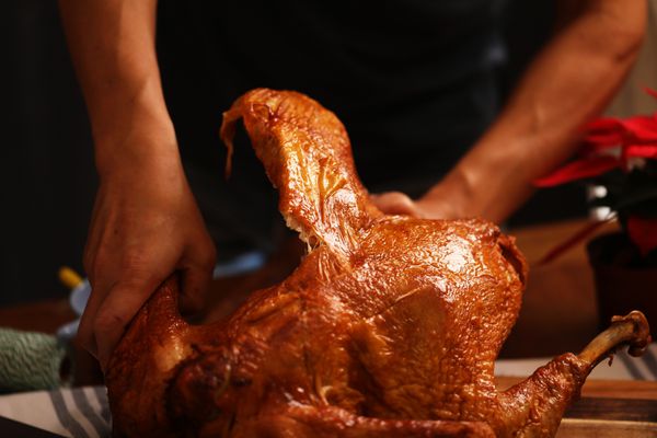 【湯瑪仕肉舖】高優質牛肉 ✦ 感恩限定「櫸木香烤燻火雞」