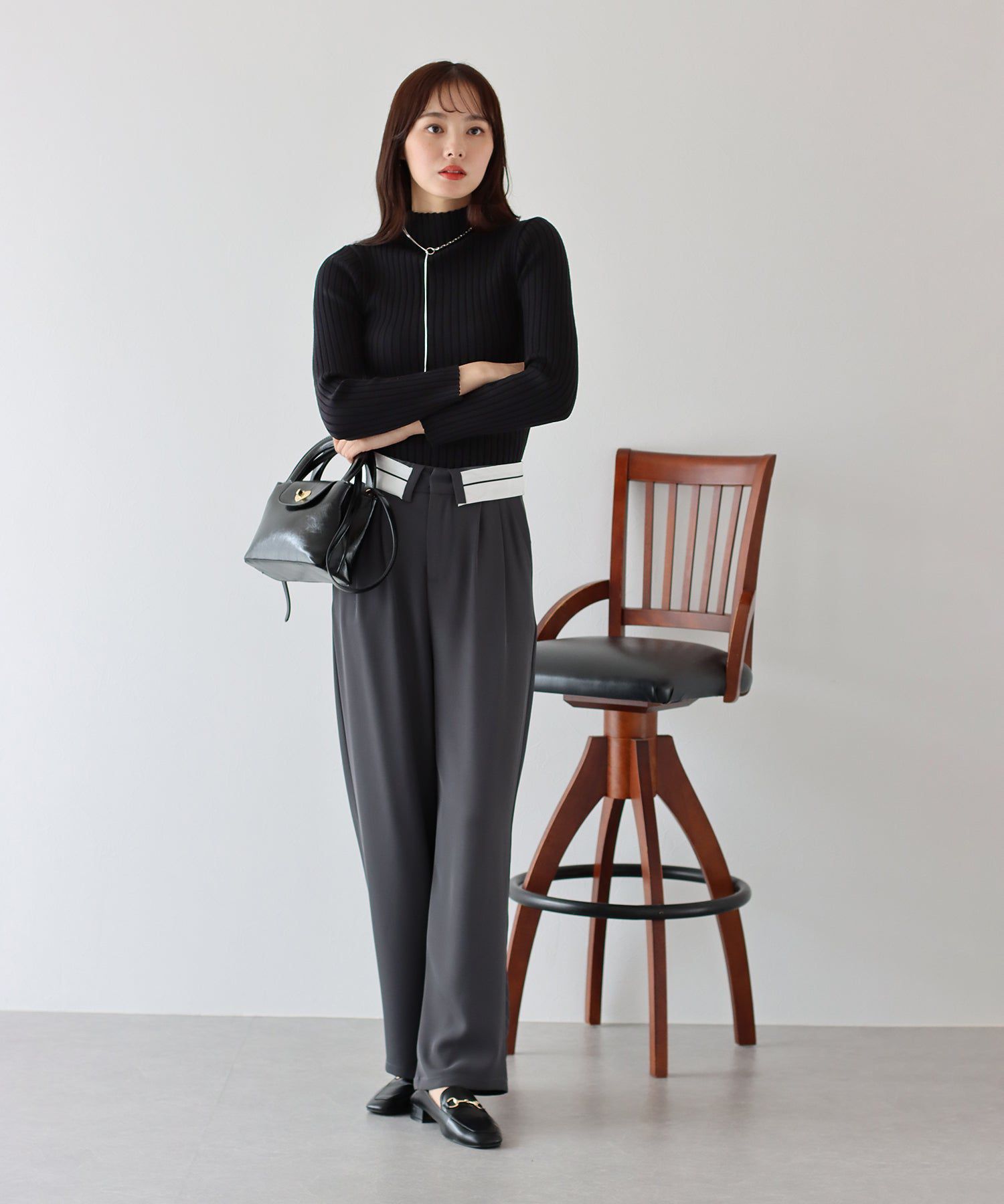 日本 BLUE EAST - 彈性百搭羅紋長袖上衣-黑