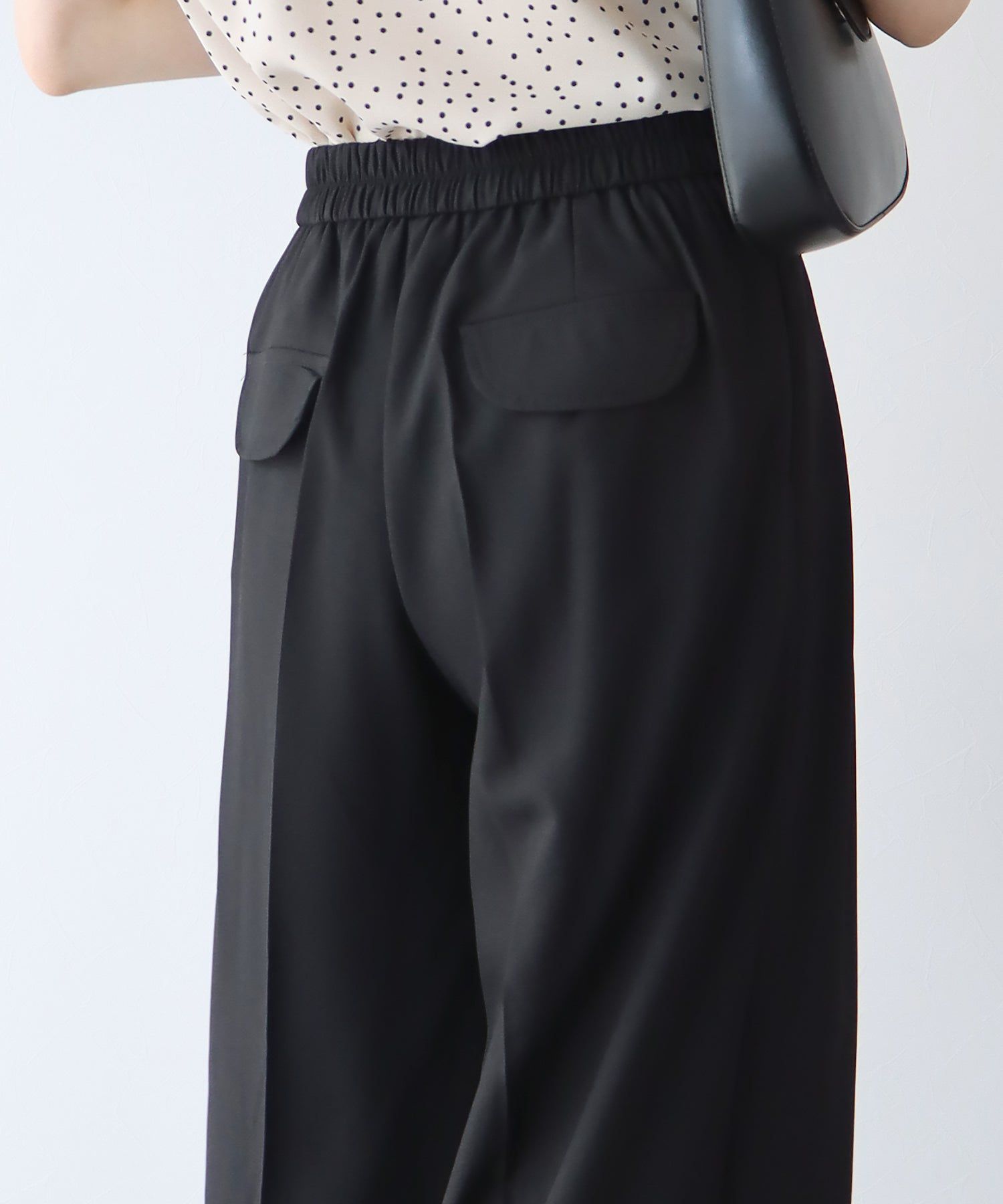 日本 BLUE EAST - 修長美腿打褶西裝褲-深棕