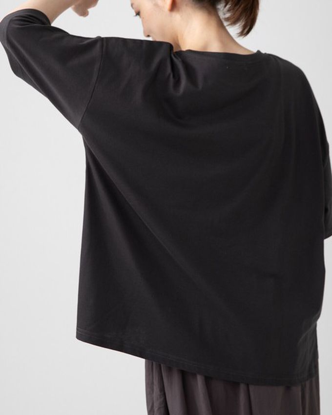 日本 gleam - 花朵刺繡英文標語天竺棉短袖T恤-白