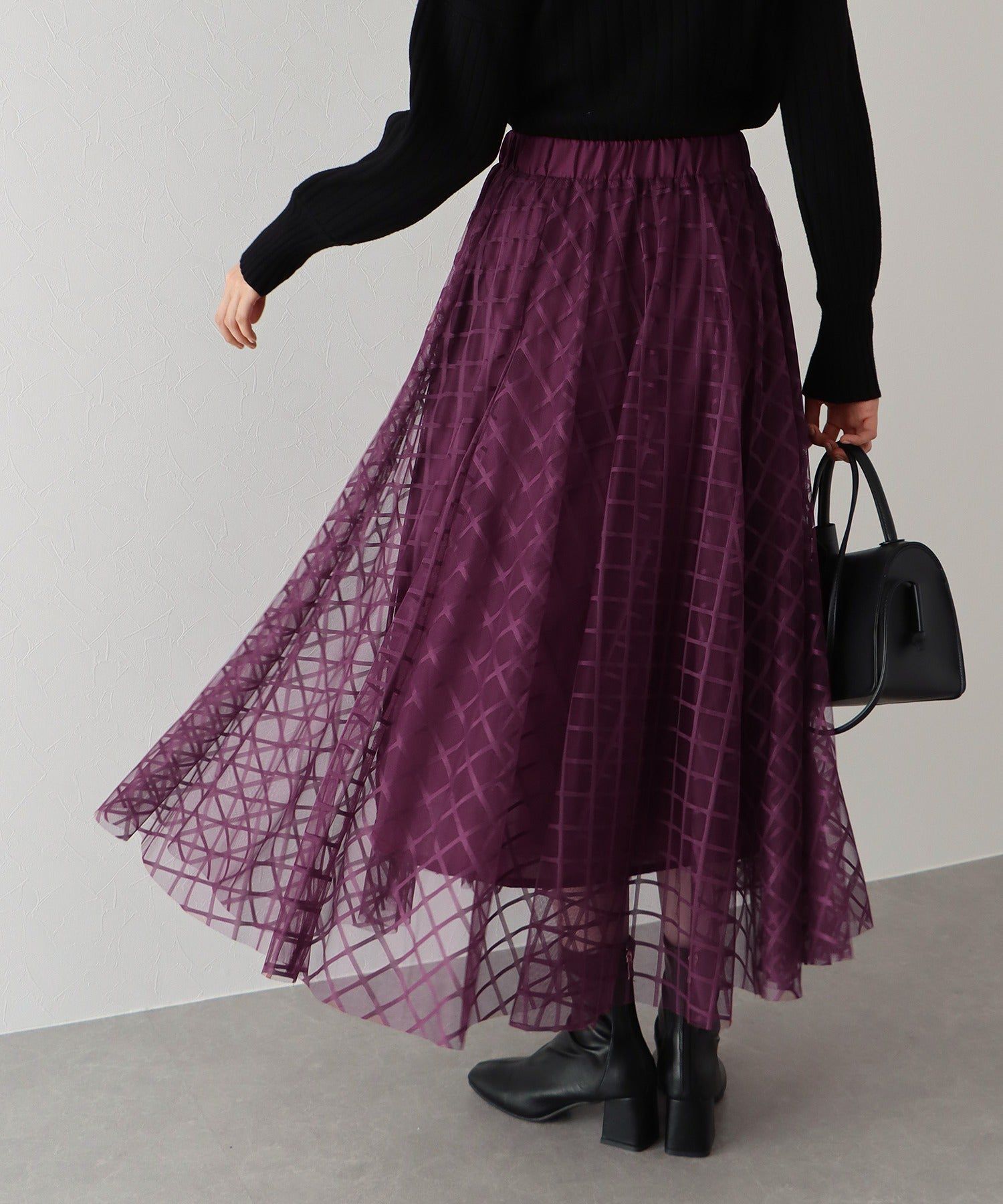 日本 BLUE EAST - 優雅格紋修身紗裙-簡約黑