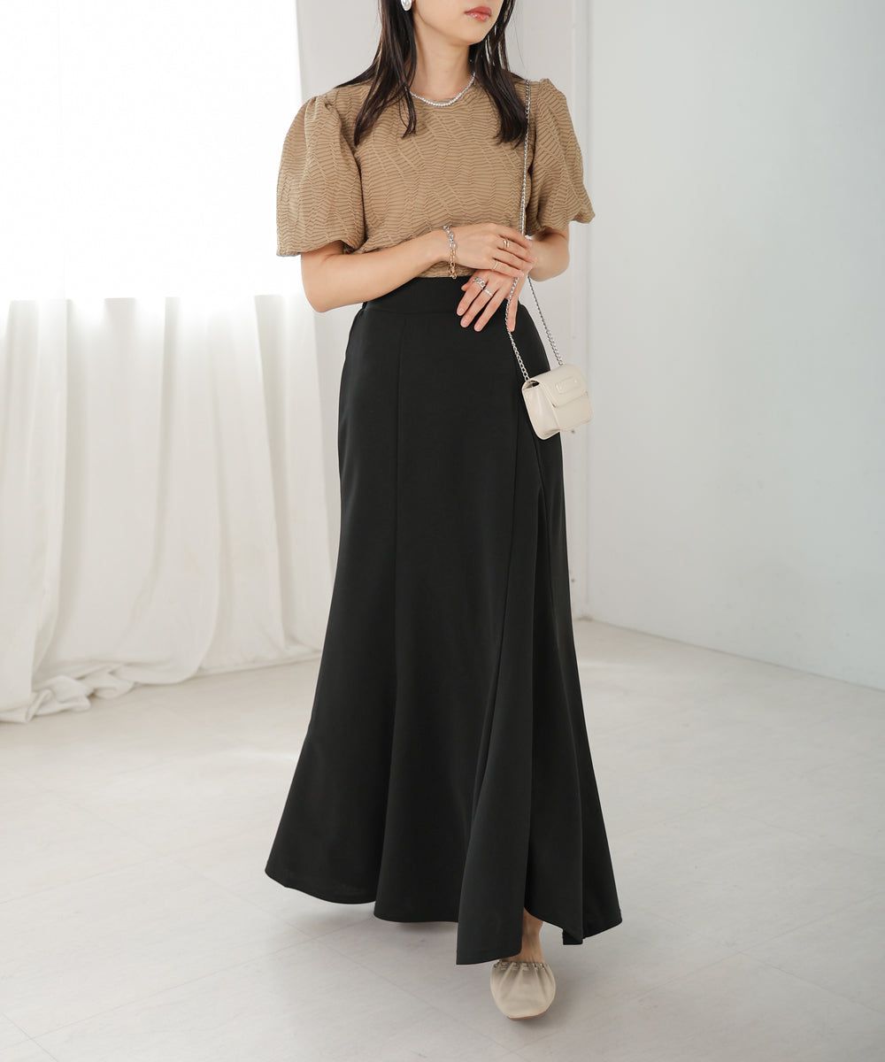 日本 Bab - 浪瓣花瓣層次修身長裙-黑