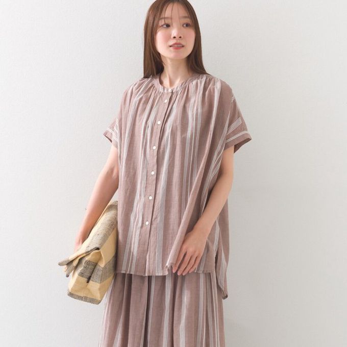 日本 OMNES - 100%印度棉 夏日印花休閒長版襯衫-淺棕條紋