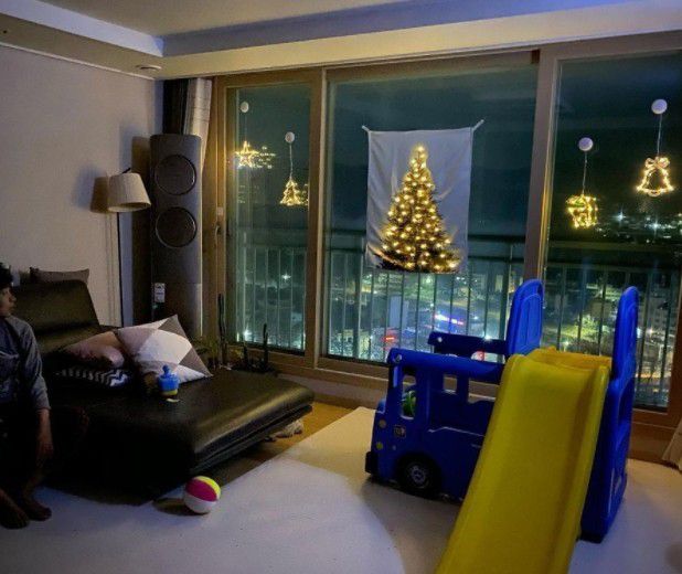 北歐手工聖誕樹掛布禮盒組贈5米50粒電池星光串燈/松樹掛布聖誕節必備/耶誕氛圍/裝置藝術/聖誕樹-芬蘭村 (小_50x70cm)