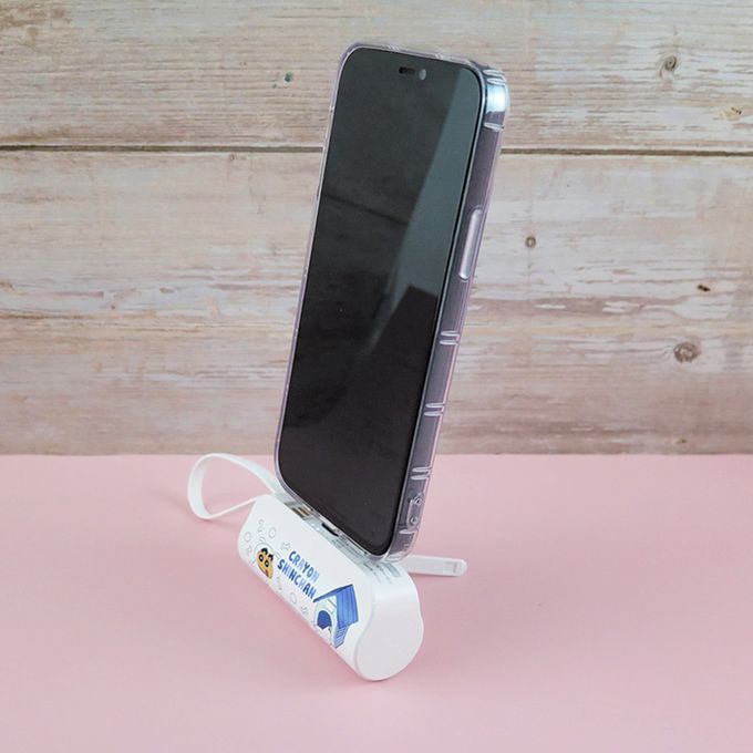 蠟筆小新 - 5000mAh 直插式行動電源 膠囊支架口袋行動電源-Lightning / Type-C 充電頭-狗屋白色-台灣公司貨