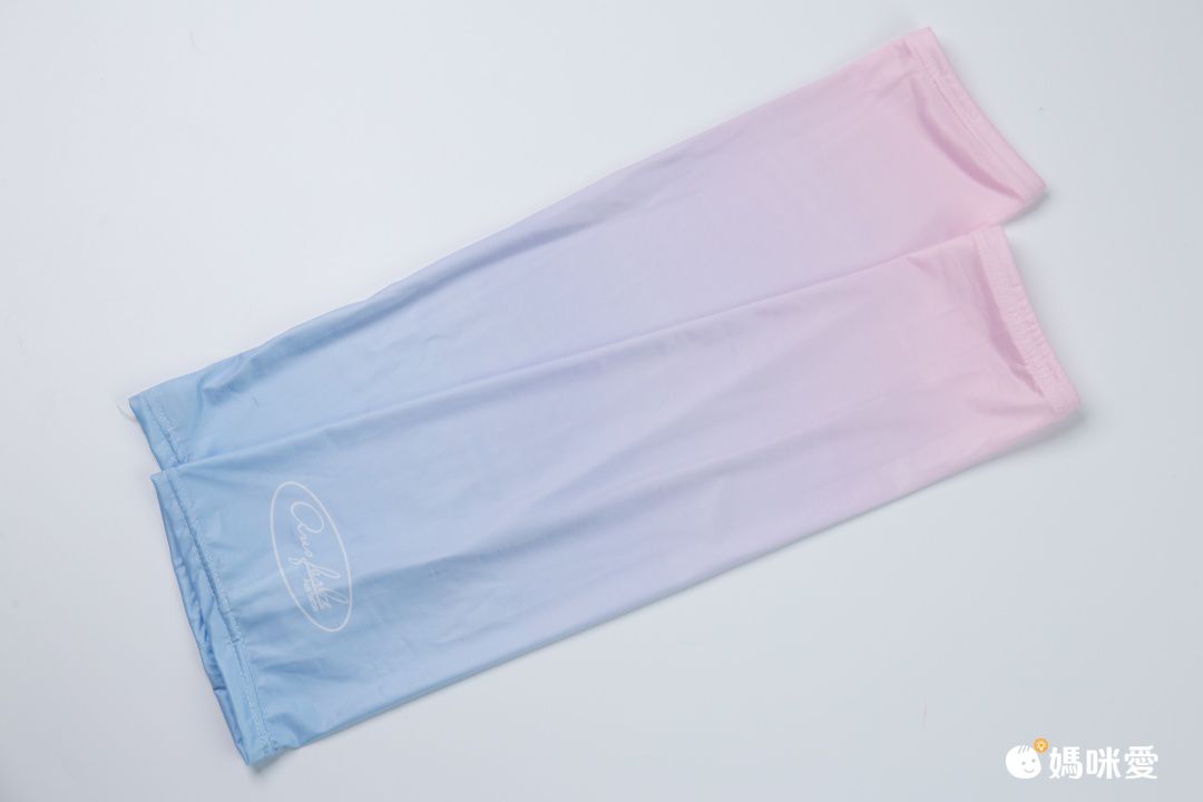 寬鬆成人冰絲防曬袖套-漸層款-粉+藍 (F(約48x12cm))