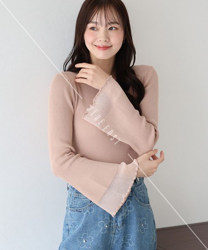 日本 BLUE EAST - 修身羅紋透膚層次喇叭長袖上衣-粉卡其