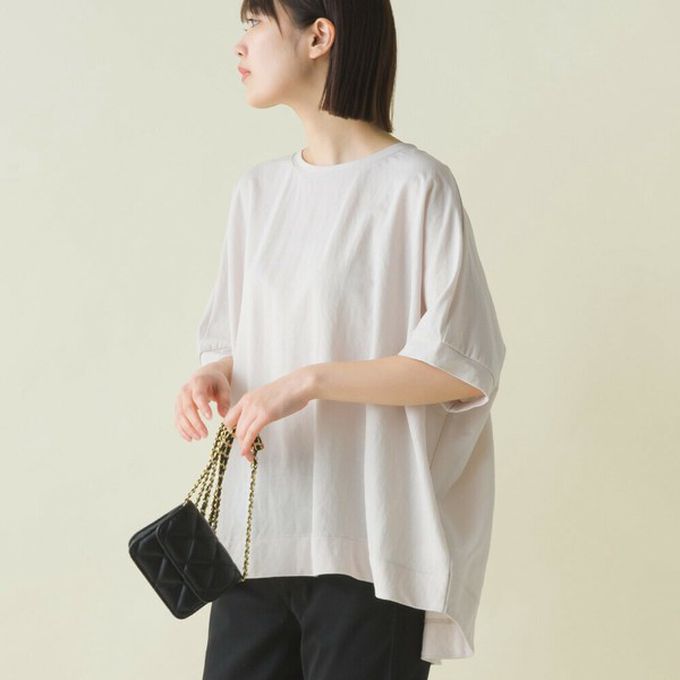 日本 OMNES - 接觸涼感 嫘縈寬鬆短袖上衣-黑底白點