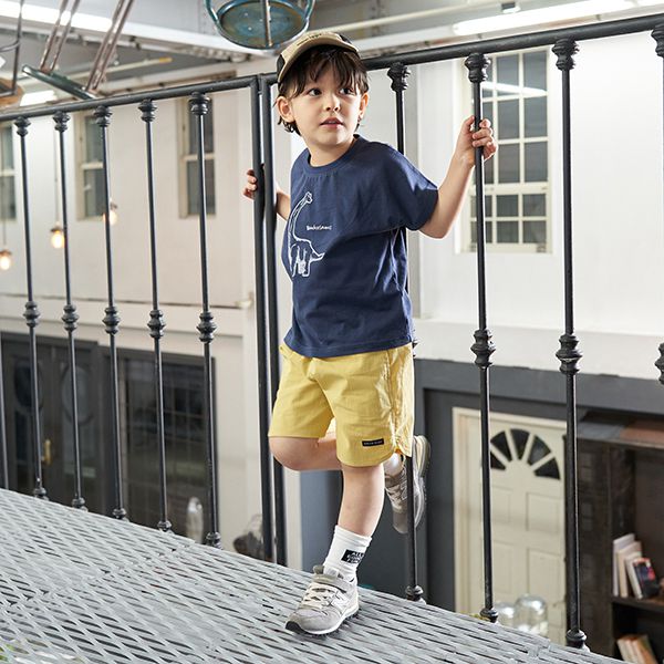 日本 b-ROOM - 側邊圓角休閒純色短褲-炭深灰