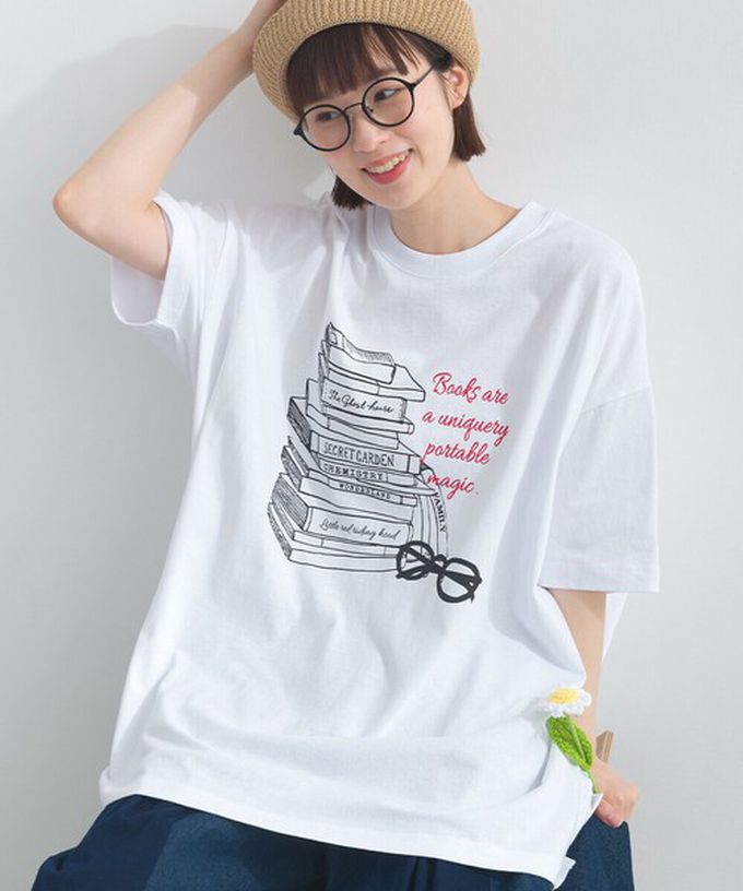 日本 Lupilien - 16OE天竺棉 氣質書籍印花寬鬆短袖上衣-草綠