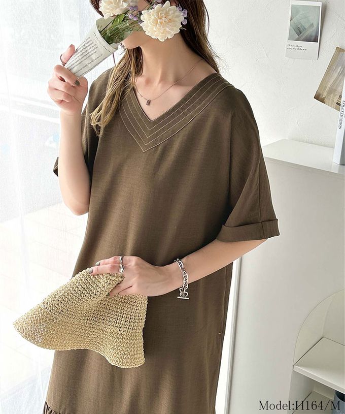 日本 Classical Elf - 顯瘦線條V領傘狀五分袖洋裝-卡其杏