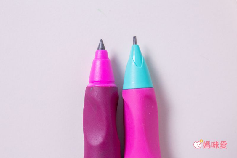 STABILO思筆樂 - EASYergo 3.15胖胖鉛自動鉛筆(淺藍/深藍色)-右手用-內含磨芯器*1個+筆芯*1盒