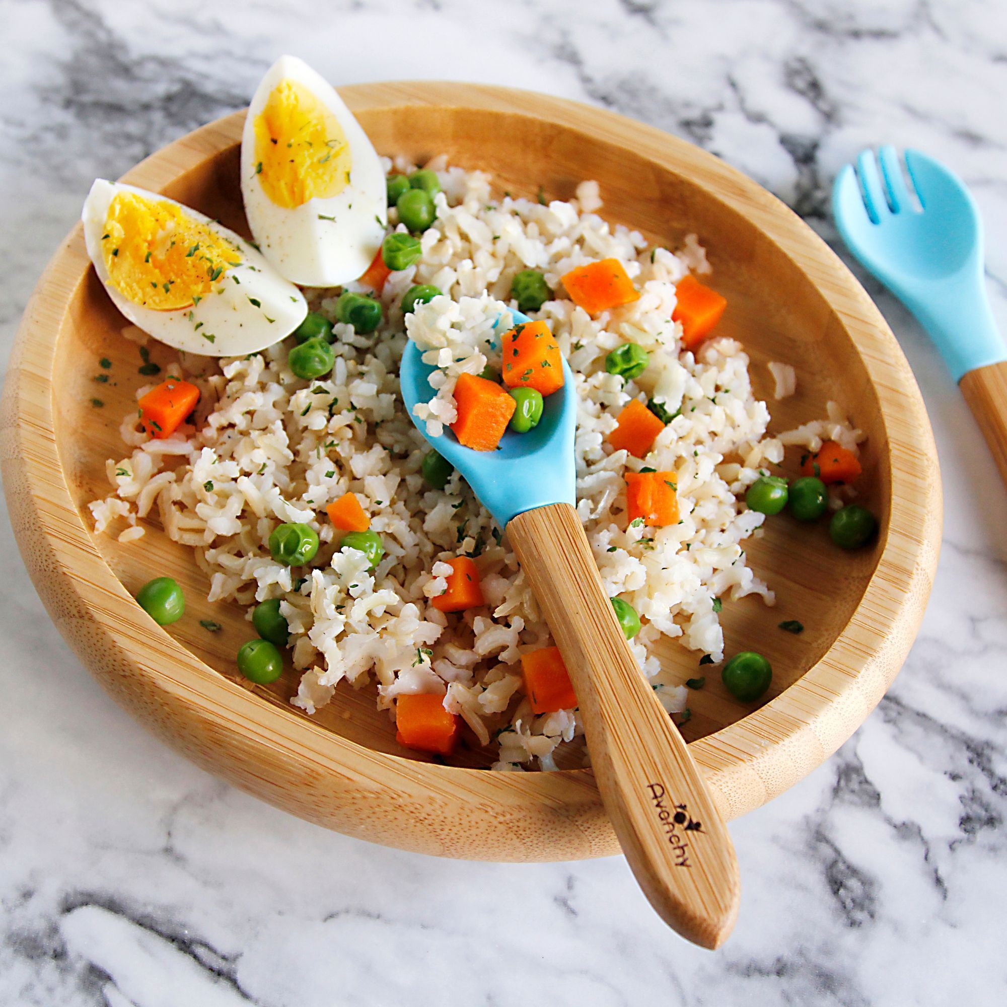 用到小學沒問題【Avanchy】分隔吸盤餐盤，自主吃飯首選