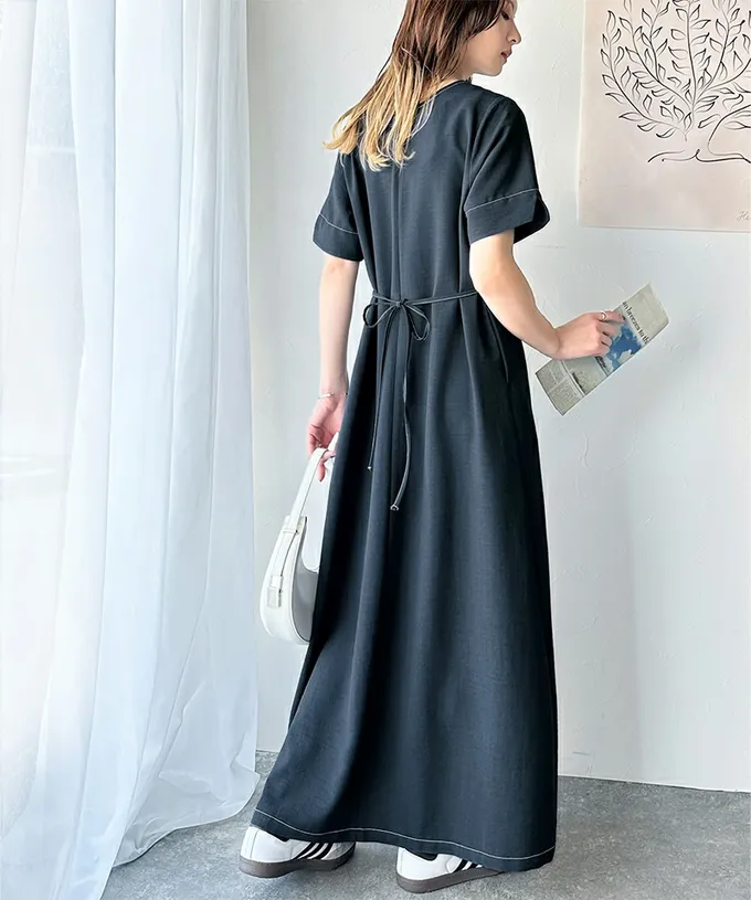 日本 Classical Elf - 鑰匙領綁帶休閒感縫線短袖洋裝-深藍