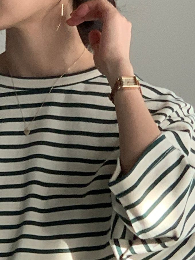 韓國女裝連線 - 不對稱後開衩條紋長袖上衣-墨綠 (FREE)