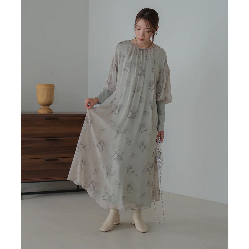 日本 Bab - 飄逸暈染花朵雪紡長袖洋裝(二件式)-灰白