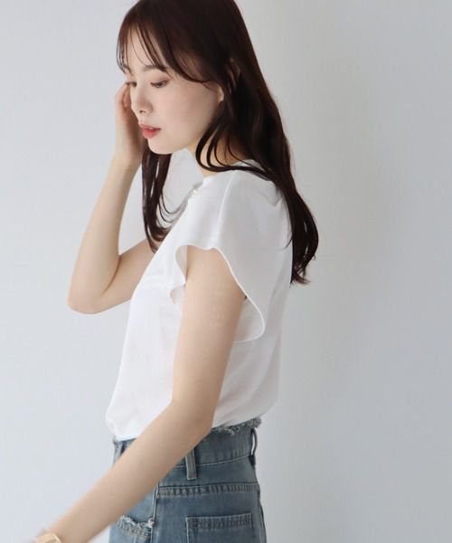 日本 BLUE EAST - 氣質珍珠圓領短袖上衣-深灰