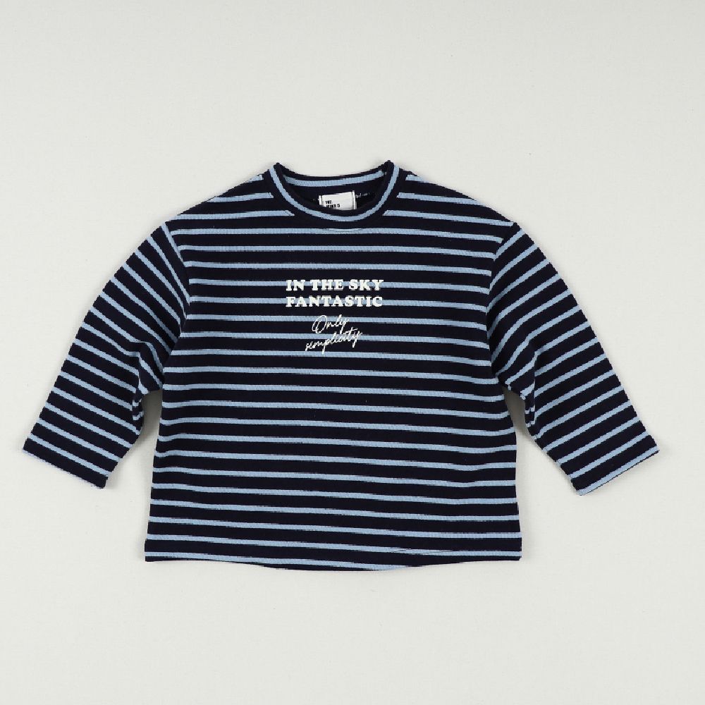HIKIKI 文字印刷雙色條紋長袖上衣-深藍X天藍