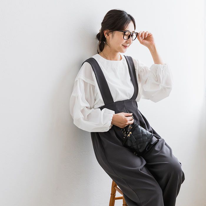 日本 ihuu - 小巧思層次設計薄長袖上衣-杏白