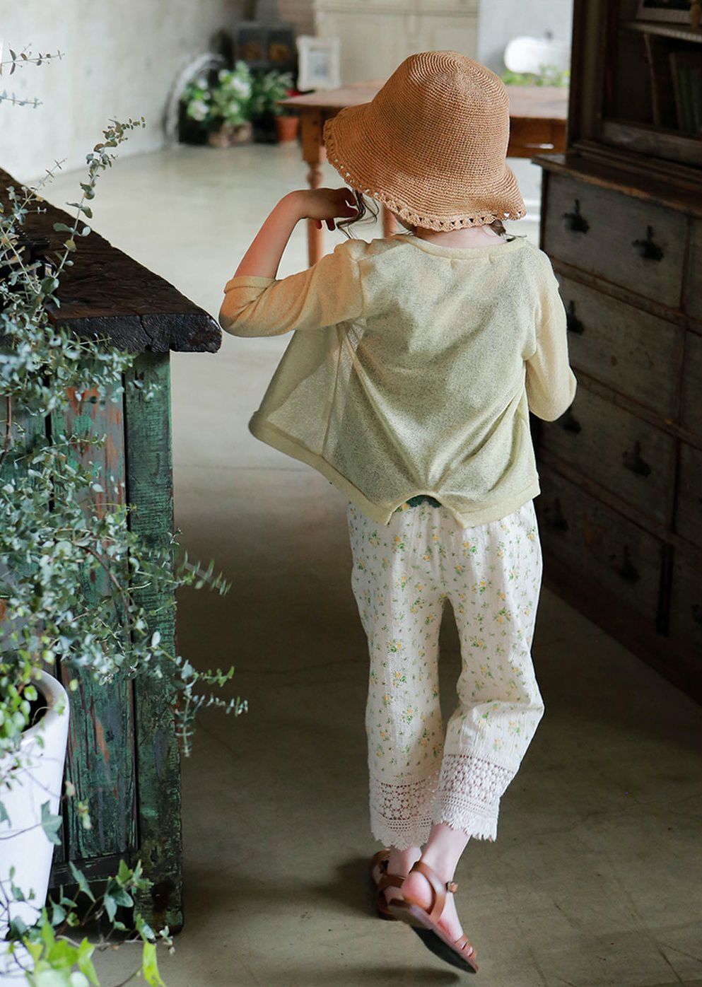 韓國 PuellaFLO - 蕾絲滾邊薄款小外套-鵝黃