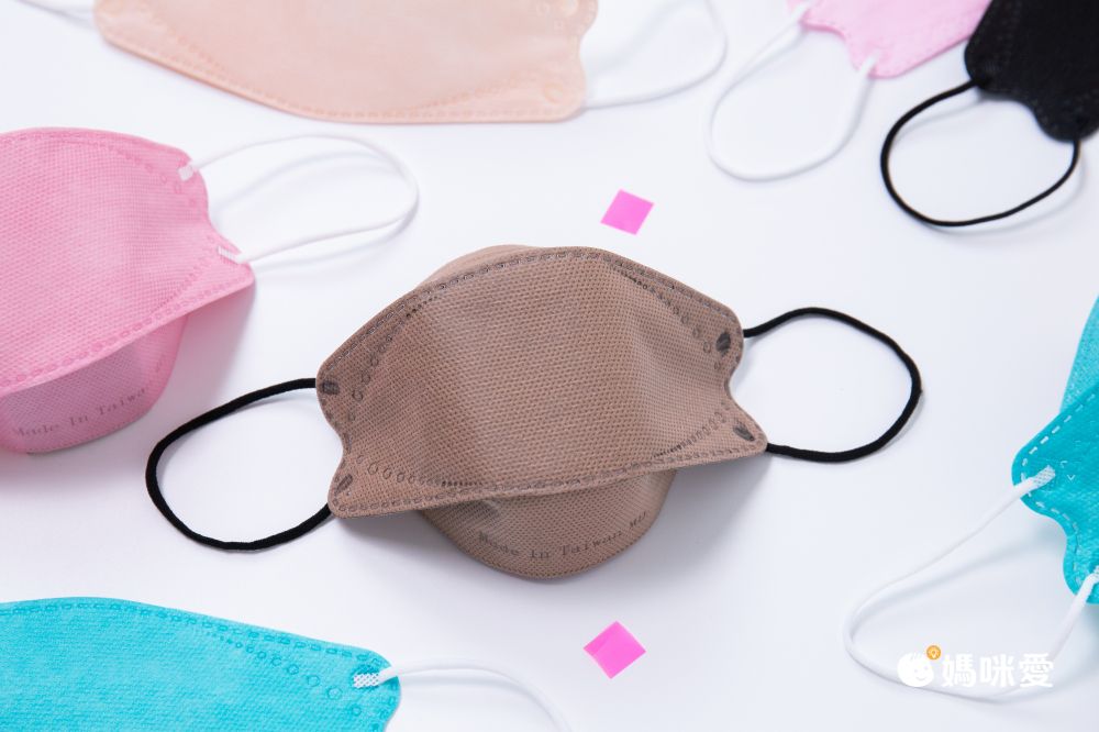 令和 Linghe - 兒童醫療級韓式KF94立體口罩/雙鋼印/台灣製-4D魚形/3D韓版-櫻花粉 (17x7±0.5cm)-10入/盒(未滅菌)