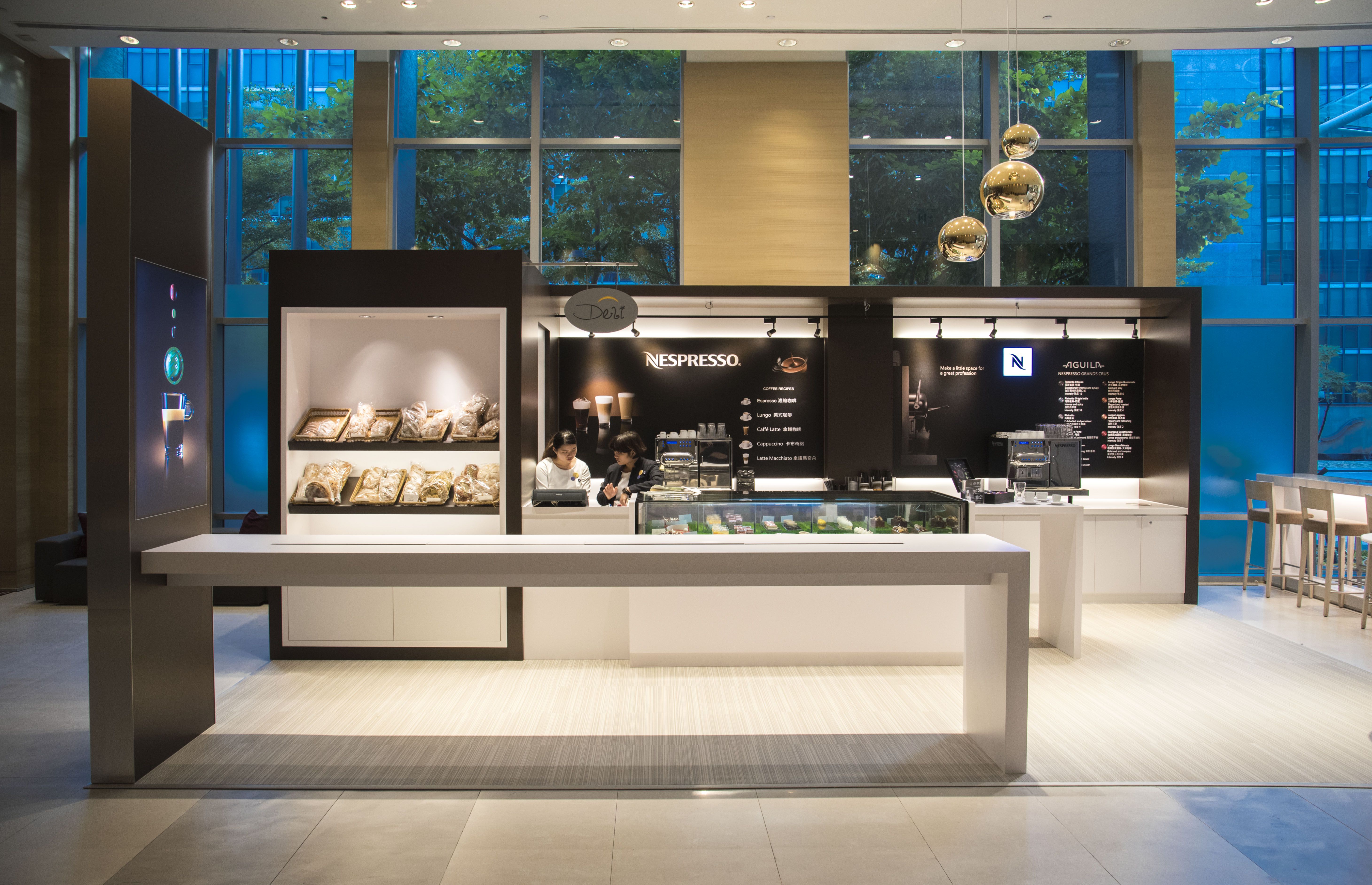 飛機控必追✈【台北諾富特華航桃園機場】二大一小一幼