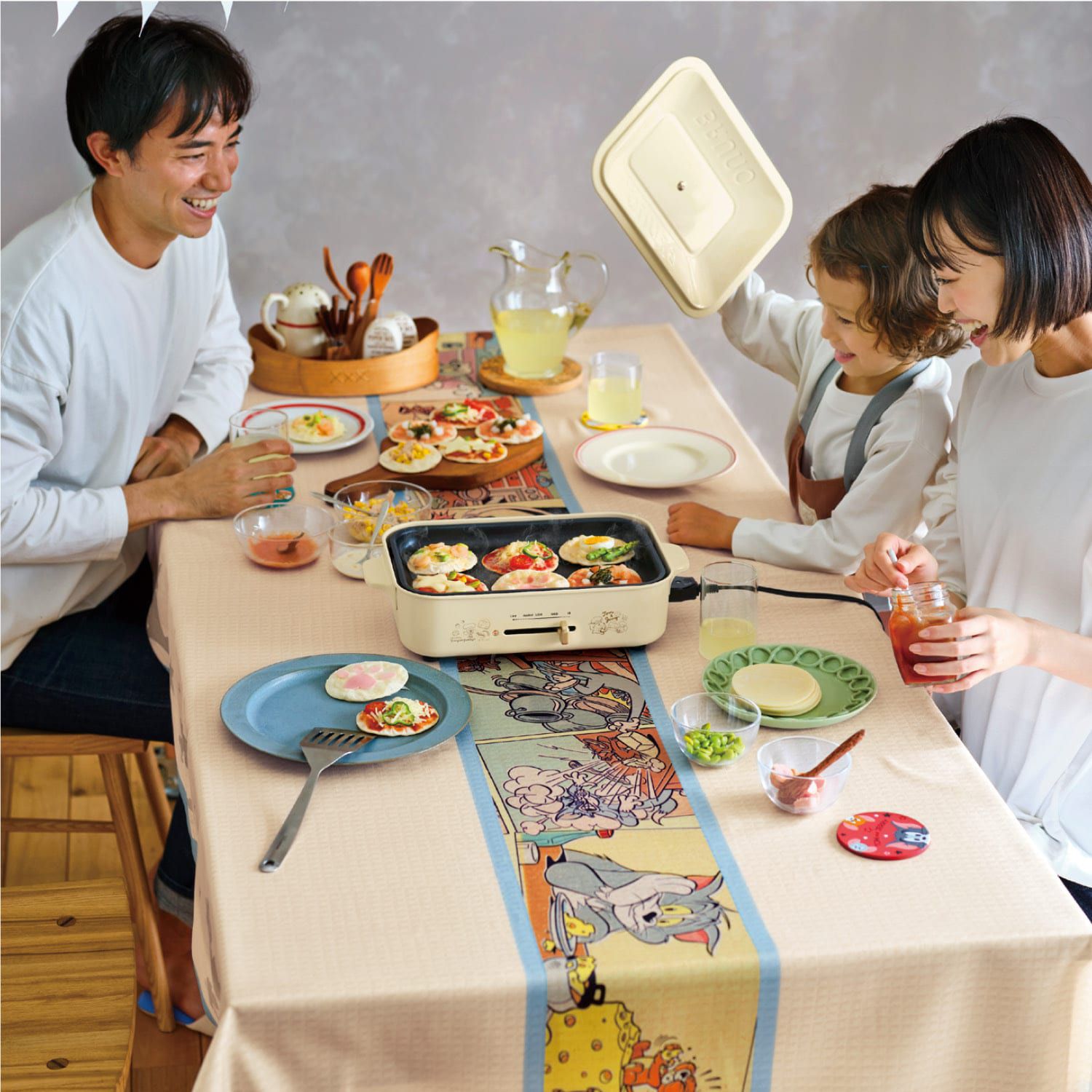 日本千趣會 - 防潑水印花桌巾-湯姆貓與傑利鼠-漫畫風