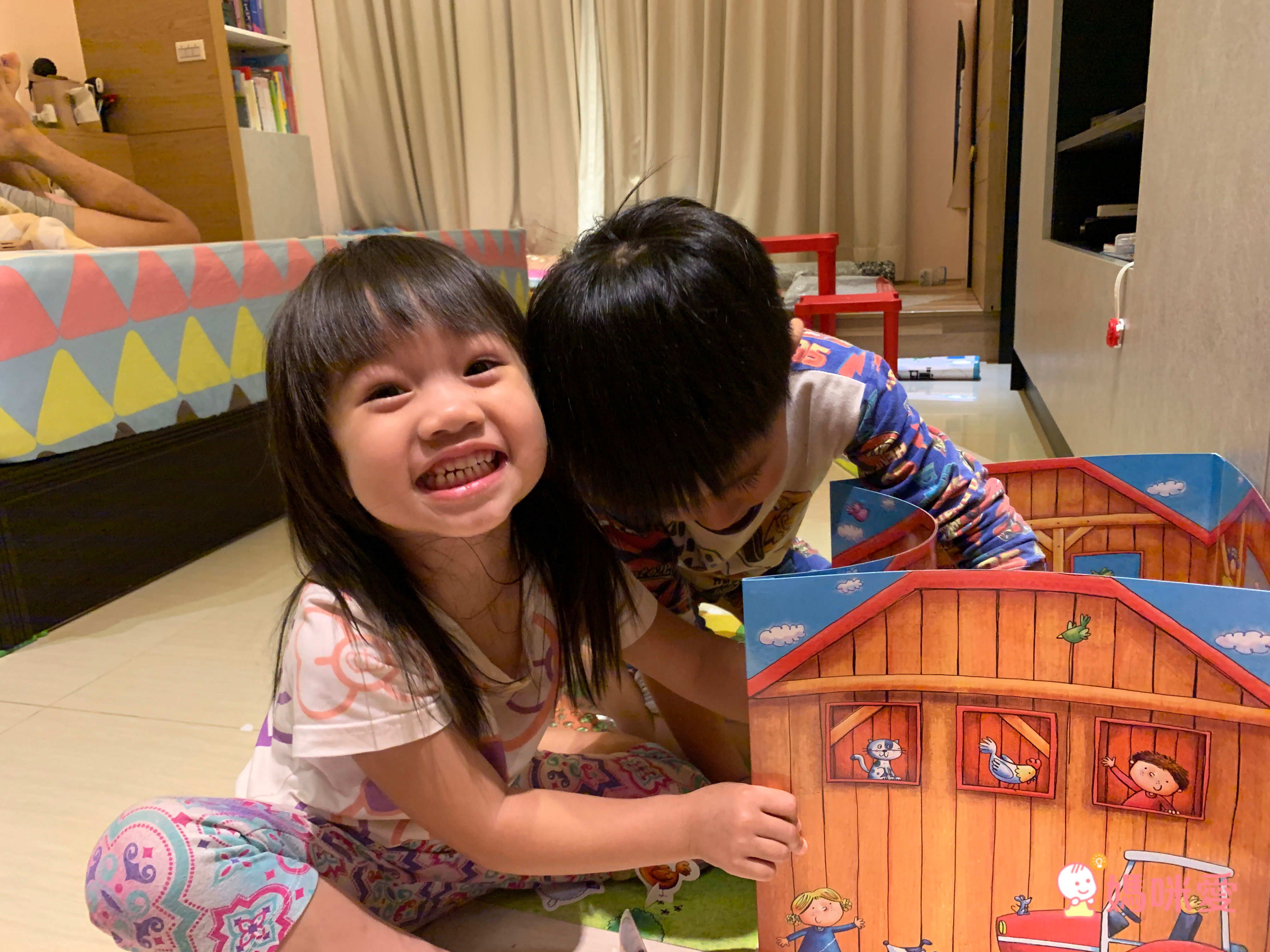 大型家家酒立體書！農場＆城堡主題～10種以上角色，創造故事變身小導演