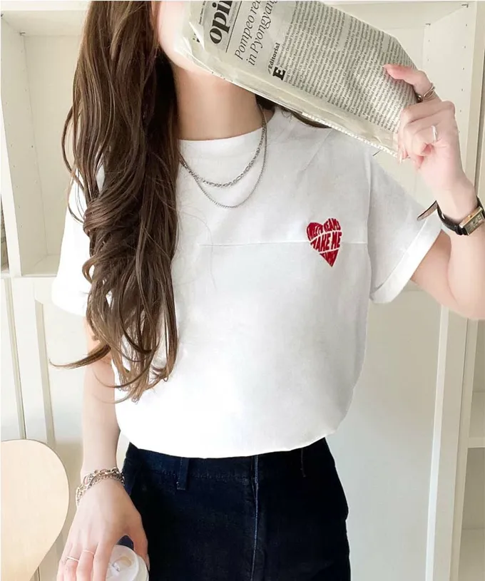 日本 Classical Elf - 經典胸前愛心刺繡短袖上衣-藍愛心-粉紅