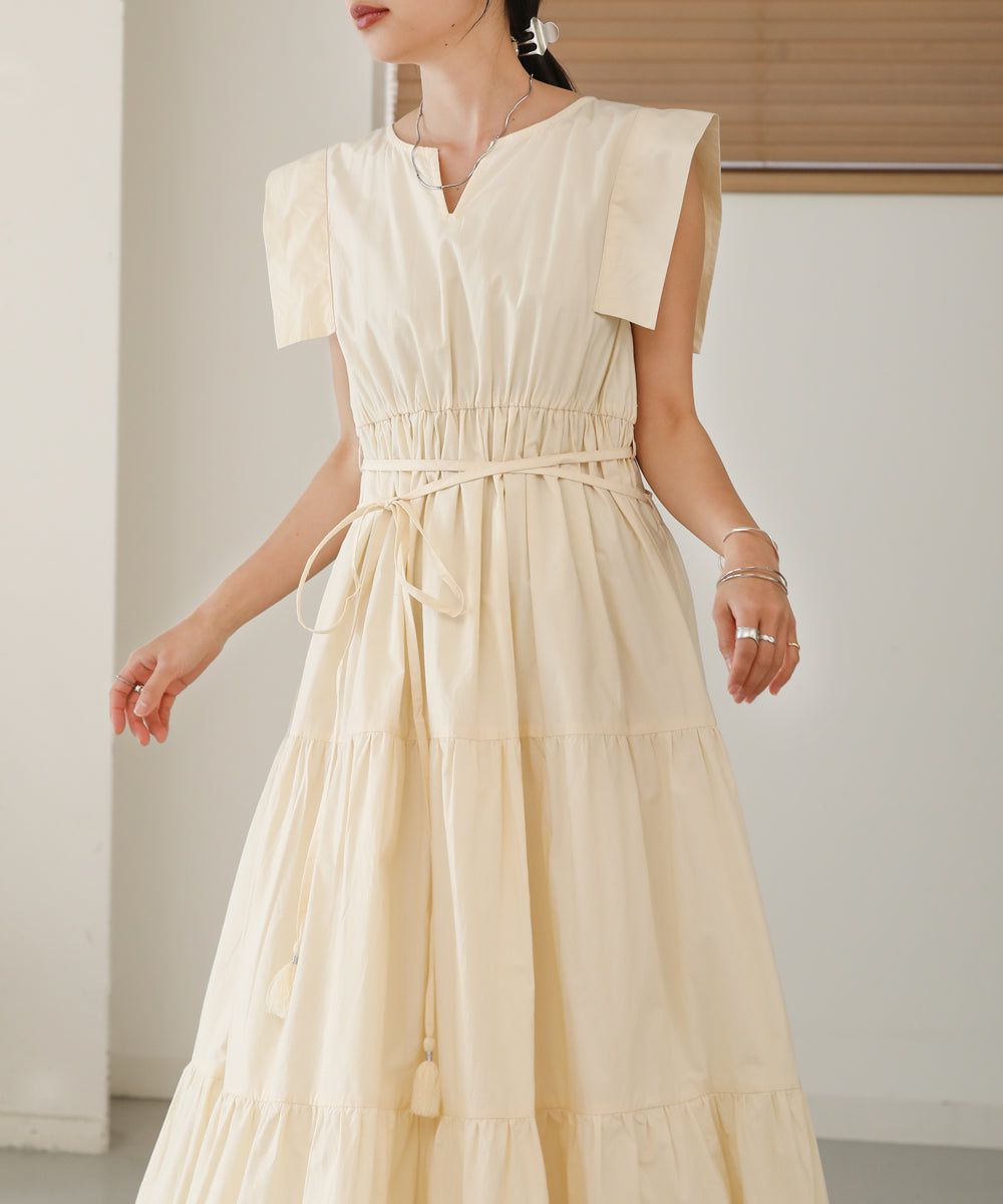 日本 Bab - 浪漫時光層次設計無袖洋裝-黑