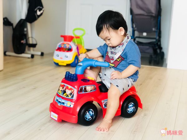 美國Fisher-Price 費雪 - 費雪牌little people 消防車騎乘玩具