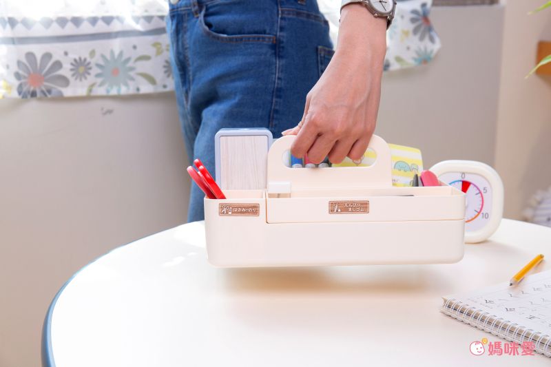 日本文具 SONIC - 手提式桌上文具分隔收納盒(磁吸設計)-米 (26x12.8x16cm)