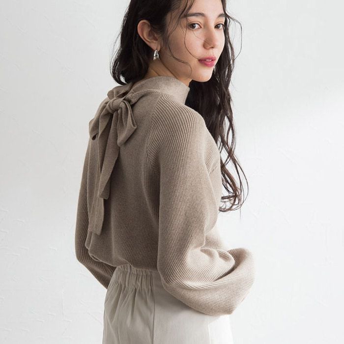 日本 BELLUNA - 優雅後扭結綁帶針織上衣-深可可