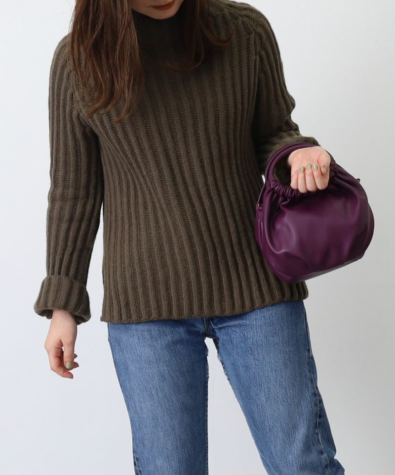 日本 COOCO - 2WAY柔軟皮革豆形手提小包/側背包-淺灰杏 (W14*H20*D12cm)