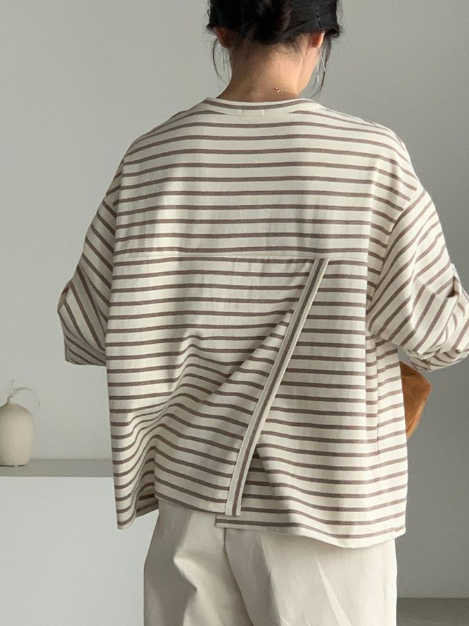 韓國女裝連線 - 不對稱後開衩條紋長袖上衣-可可咖 (FREE)