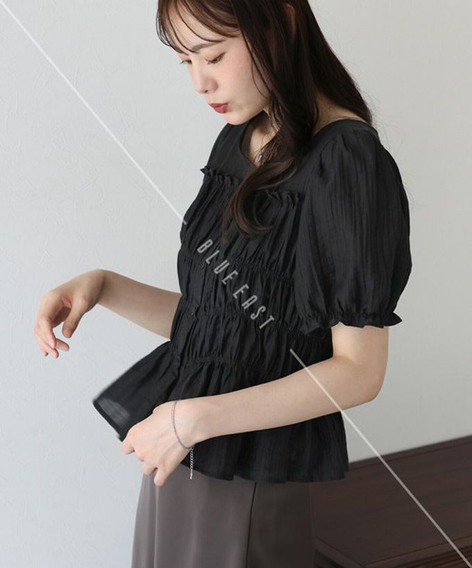 日本 BLUE EAST - 顯瘦皺摺荷葉泡泡短袖上衣-白