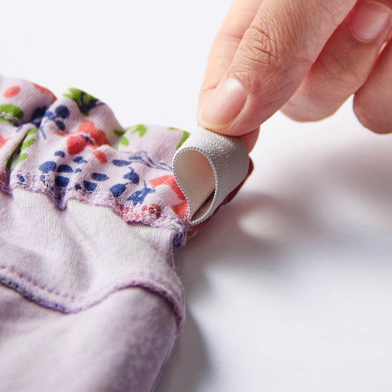 日本千趣會 - 碎花波浪純棉百摺褲裙-紫粉色系