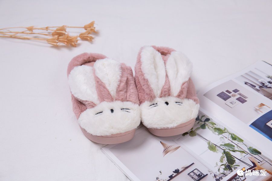 毛毛保暖室內拖鞋-大耳朵兔子-淡粉色