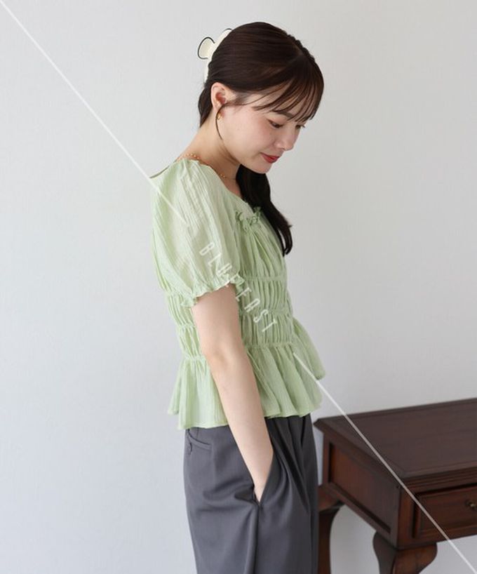 日本 BLUE EAST - 顯瘦皺摺荷葉泡泡短袖上衣-白